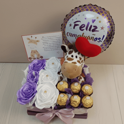 Cesta personalizada de peluches y rosas