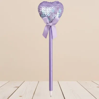 Bolígrafo con corazón de lentejuelas reversibles.