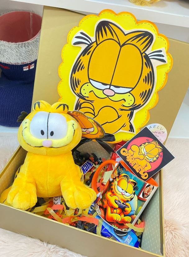 Caja personalizada Garfield