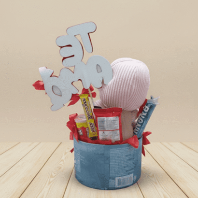 Cesta con mochila infantil mensaje y dulces