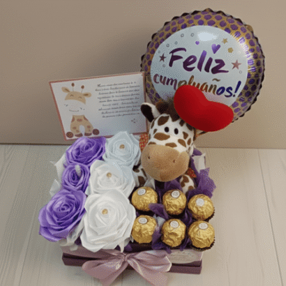 Cesta personalizada de peluches y rosas
