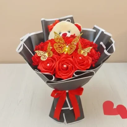 Ramo de rosas eternas rojas
