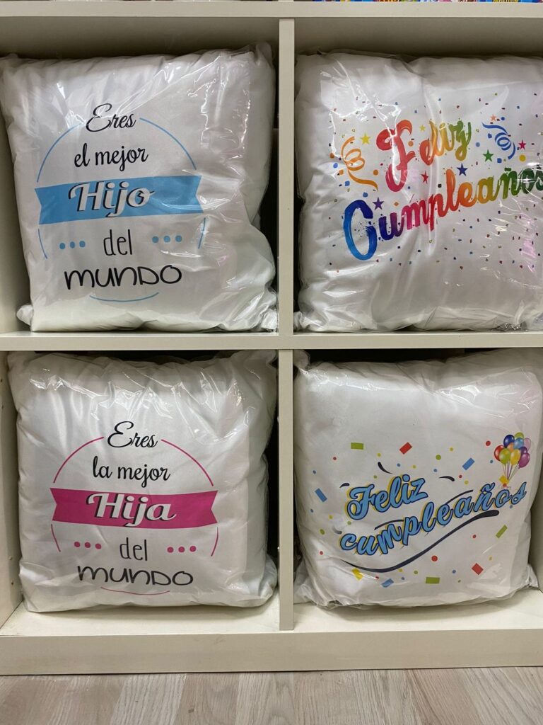 Cojines personalizados con mensaje especial y foto