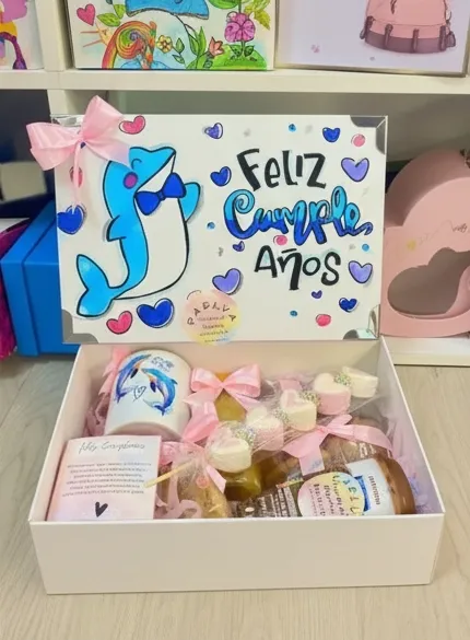 Desayuno sorpresa personalizado feliz cumpleaños de frente