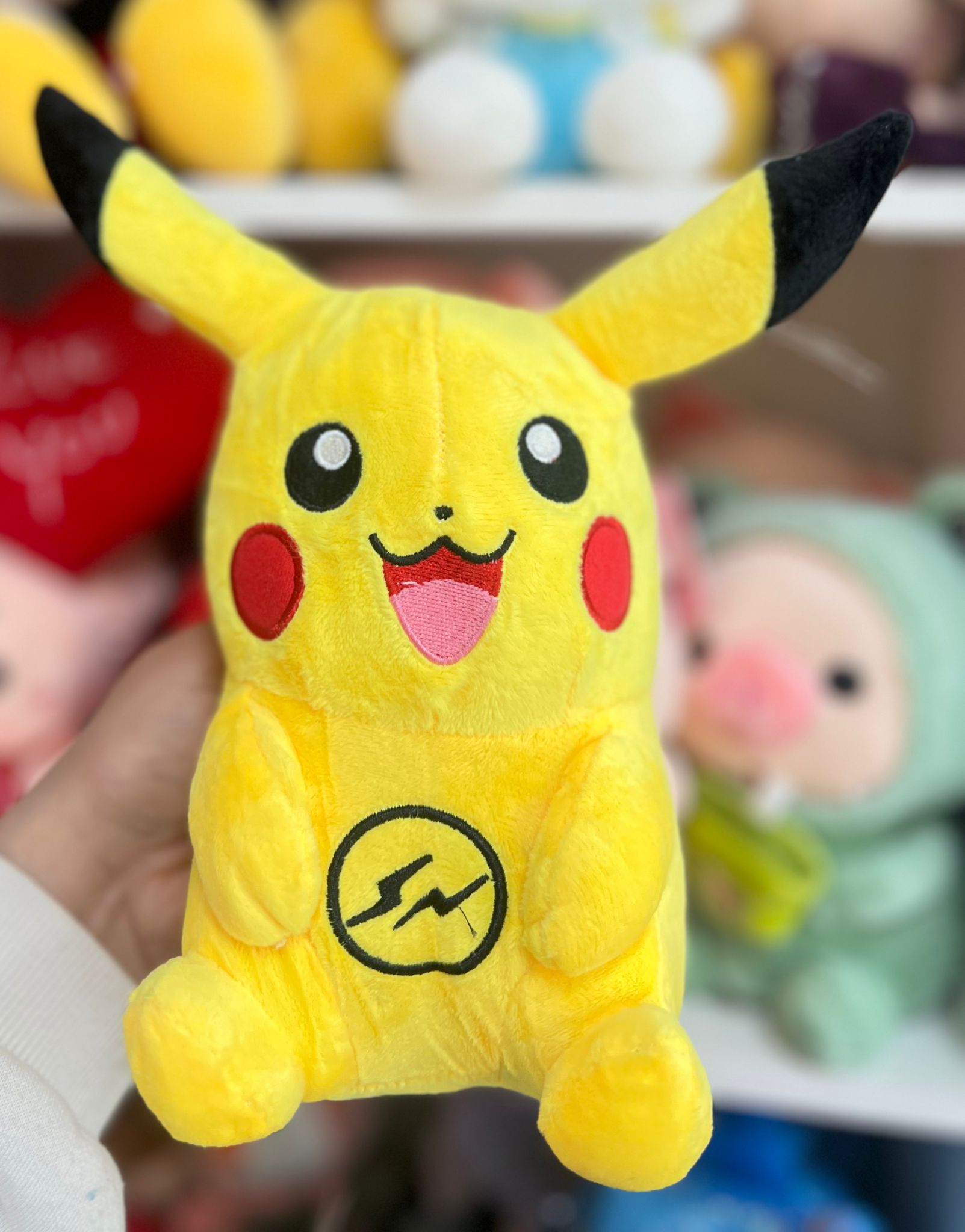 pikachu tienda regalos