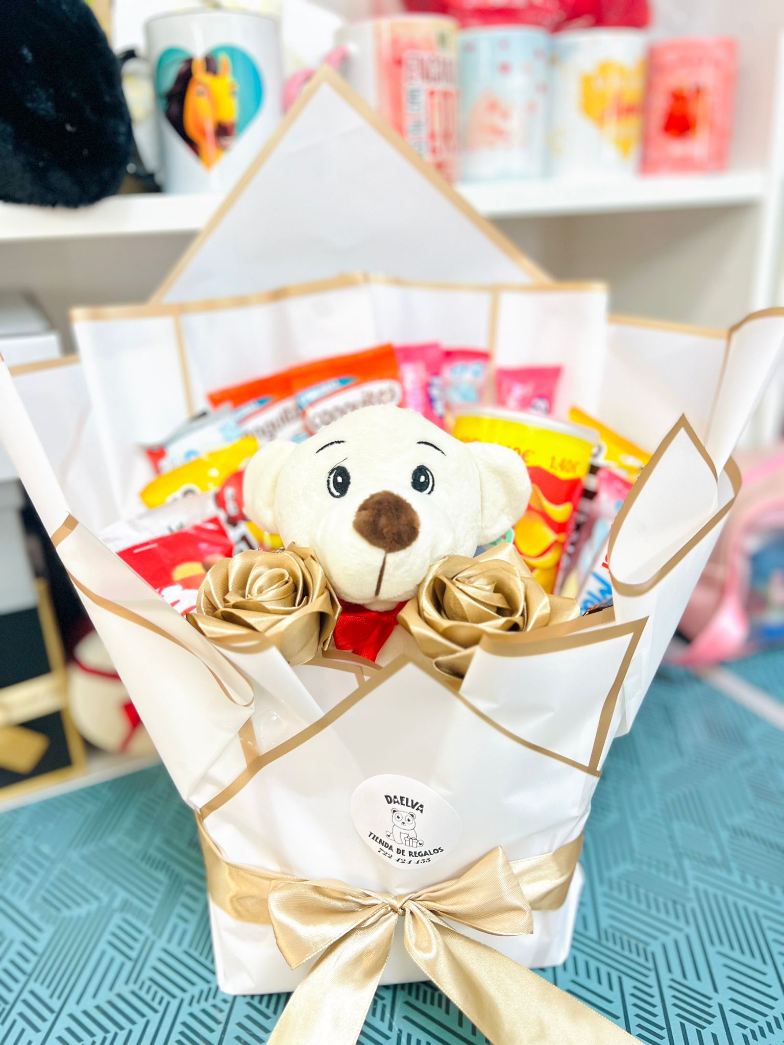 ramo de peluche y chuches