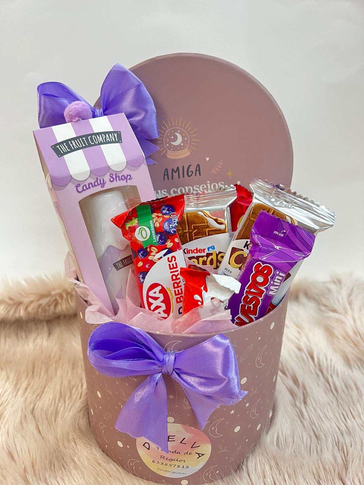 Regalo para amiga (Incluye perfume y chocolates surtidos)