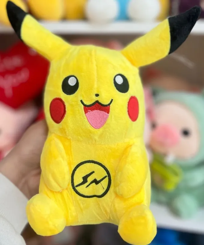 peluche de pikachu pequeño para regalar