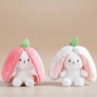juguete de peluche de conejo de fresa